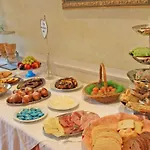 Flora Hotell 3*