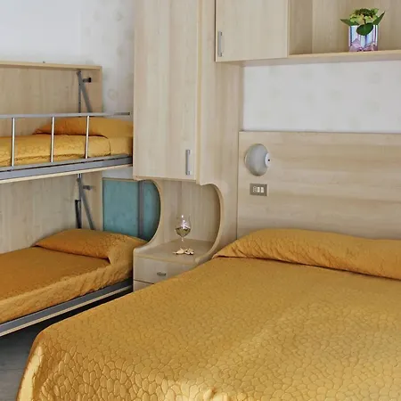 호텔 Flora 벨레지아아지마리나