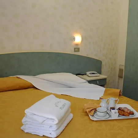 Flora 3* Μπελάρια-Ιτζέα Μαρίνα